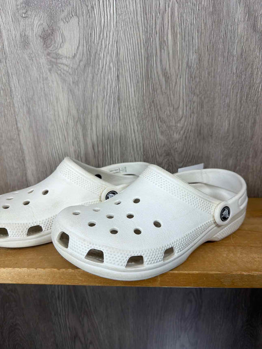 Crocs Size Y3 Summer