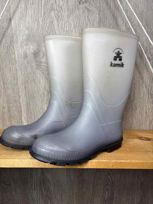 Kamik Size Y2 Rain Boots