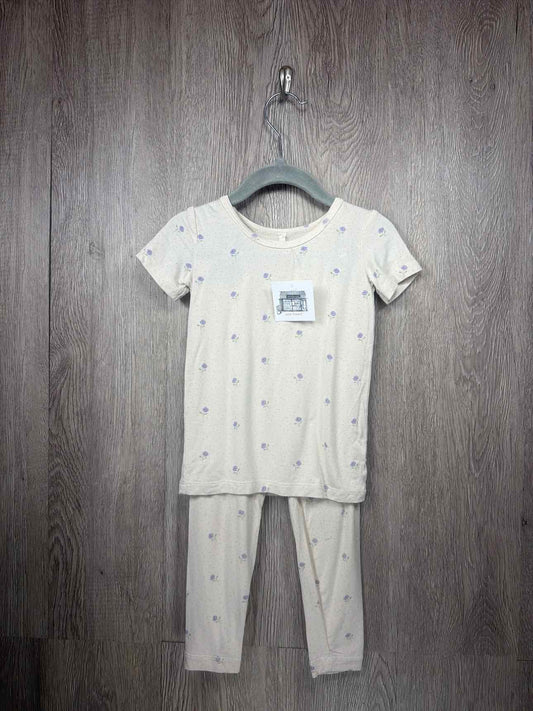 Quincy Mae Size 2-3y Pajamas