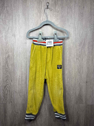 Size 4-5y Pants