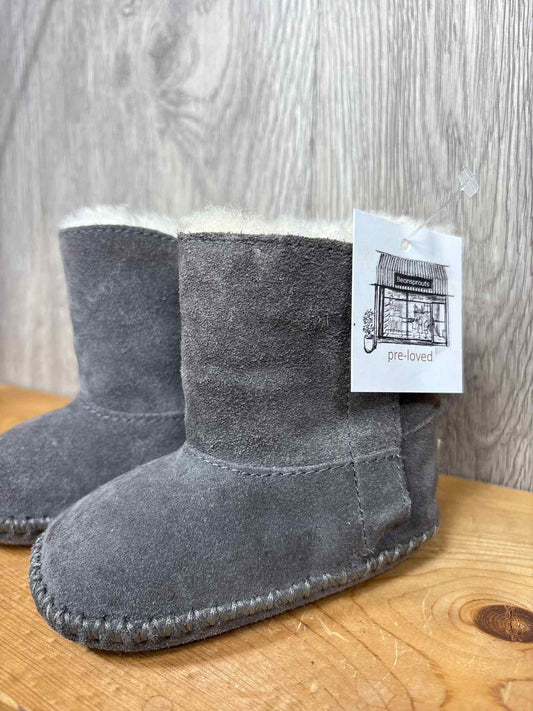 Uggs Size C2 Boots