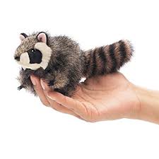 finger puppet - raccoon