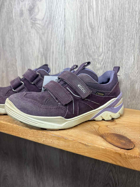 Ecco Size C13 Sneakers