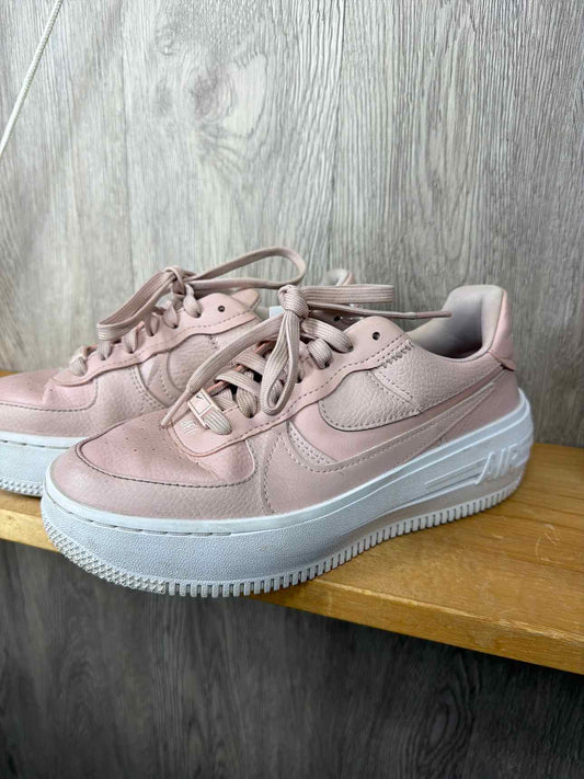 Nike Size Y6 Sneakers