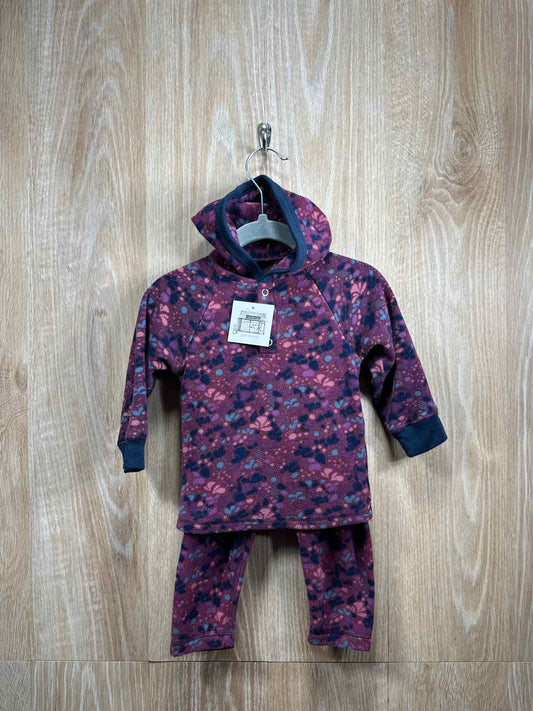 Mountain Equipment Co-op Size 9-12m Outfit