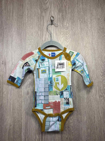 Molo Size 0-3m Onesie