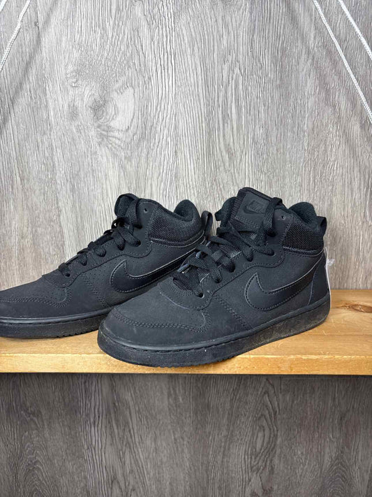 Nike Size Y5 Sneakers