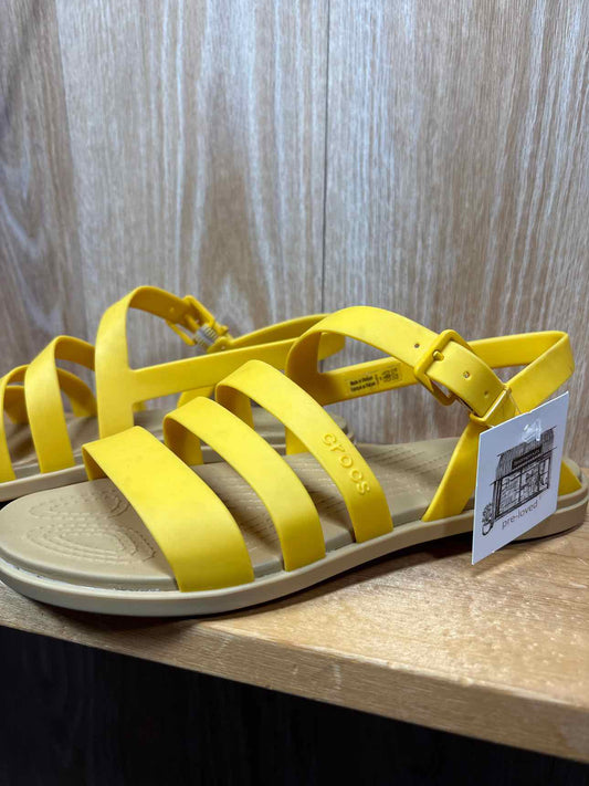 Crocs Size Y6 Summer