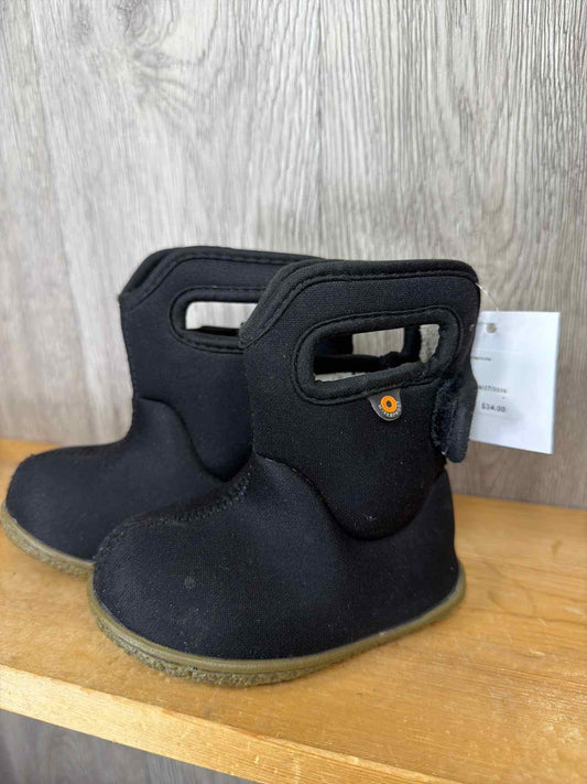 Bogs Size C4 Boots
