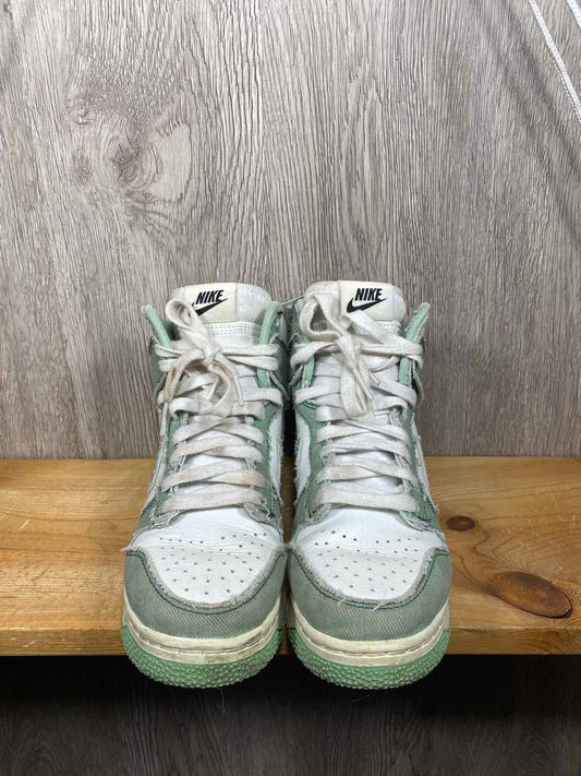 Nike Size Y3.5 Sneakers