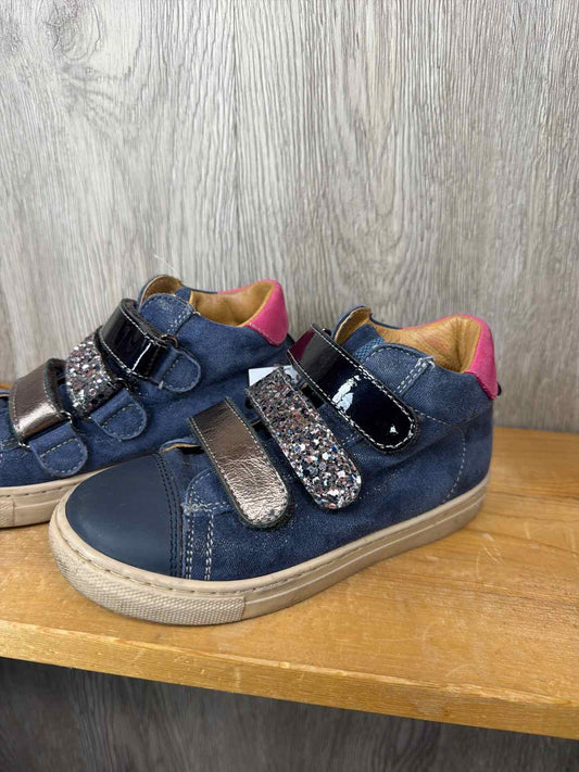 Size C11 Sneakers