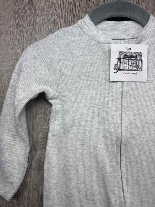 Carters Size 0-3m Sleeper