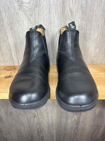 Blundstones Size Y3 Boots