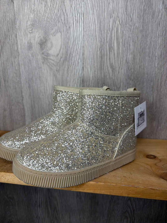Cat & Jack Size C12 Boots
