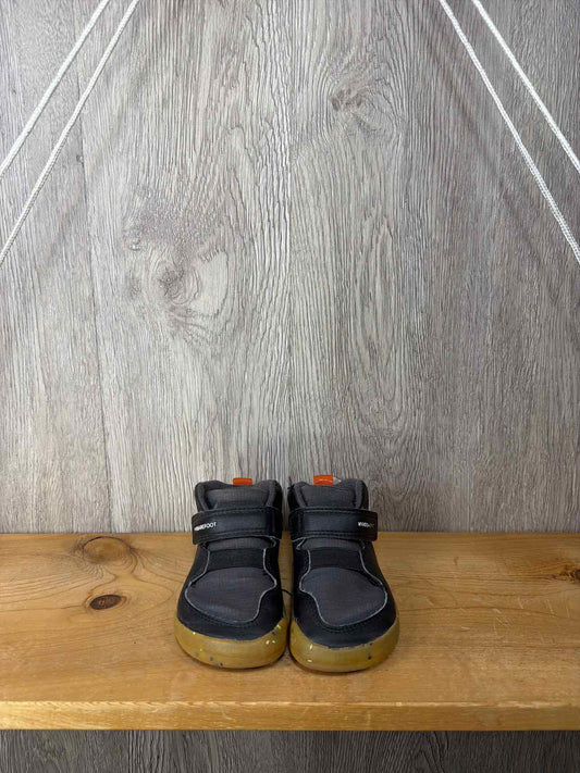 Size C6 Sneakers