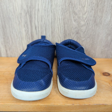 Stonz Size C9 Sneakers