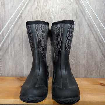 Size Y1 Rain Boots