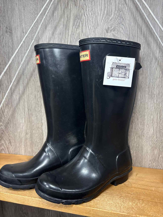 Hunter Size Y2 Rain Boots