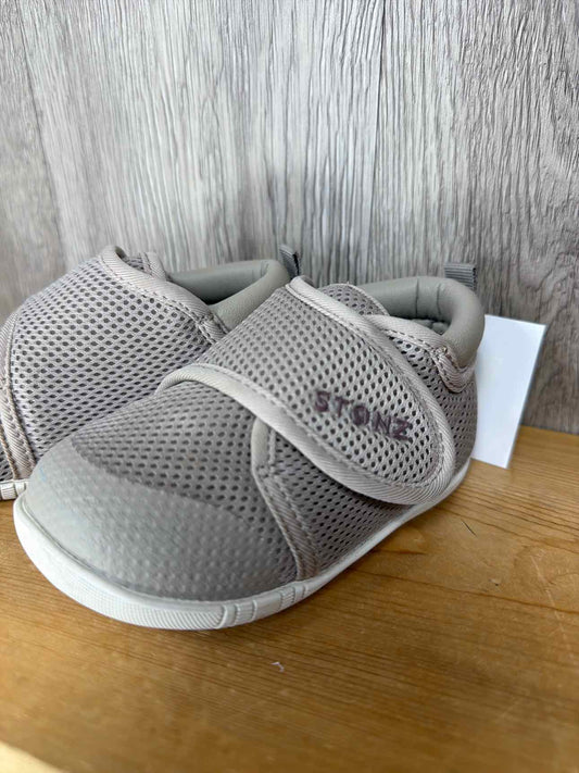 Stonz Size C7 Sneakers
