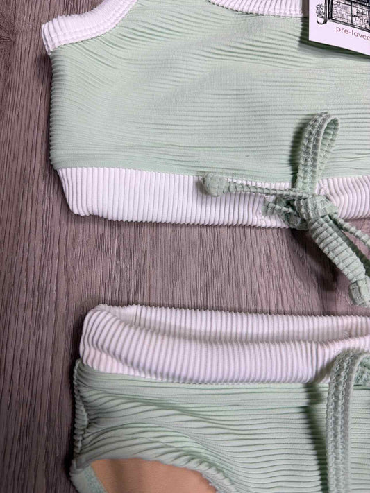 Size 6y Swim gear