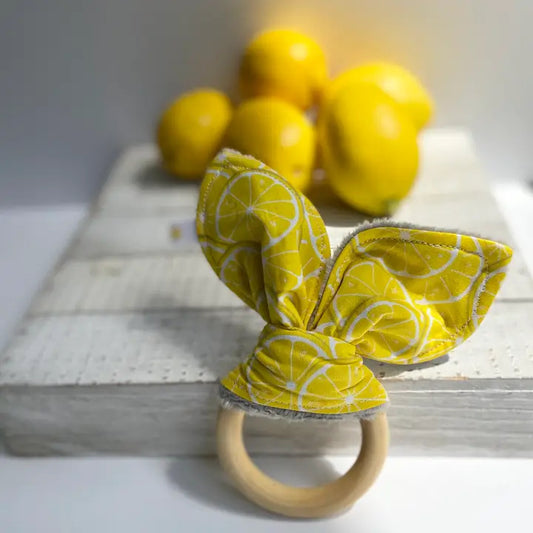 teething ring - lemon slices