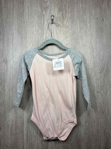 Mini Mioche Size 12-18m Onesie