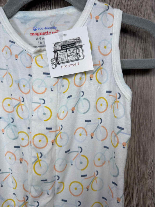 Magnetic me Size 6-9m Romper