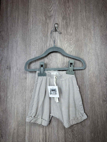 Greige Size 9-12m Shorts