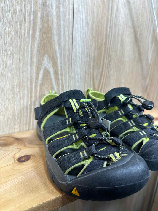 Keen Size Y3 Summer