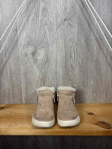 Maggie and Zoe Size C8 Boots