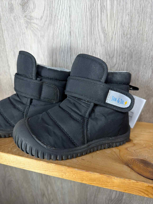 Jan & Jul Size C9 Boots