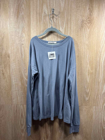 Petits Vilains Size 10-11y Shirt