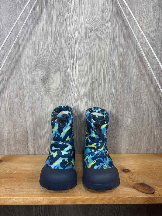 Bogs Size C9 Boots