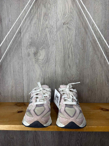 New Balance Size Y1 Sneakers
