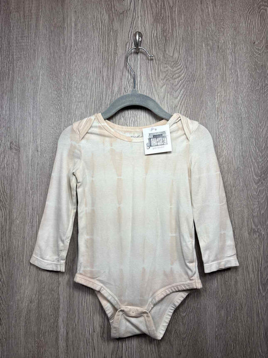 Pehr Size 12-18m Onesie