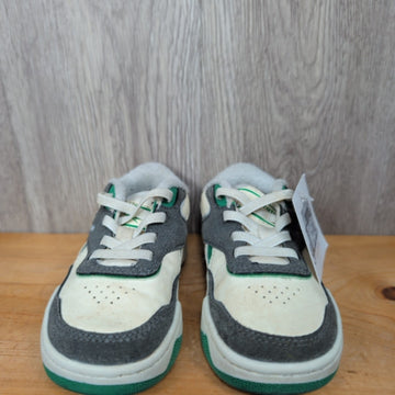 Reebok Size C8 Sneakers