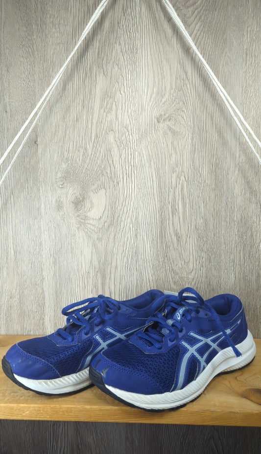 Asics Size Y4 Sneakers