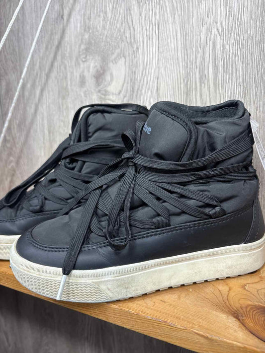 Native Size Y6 Boots
