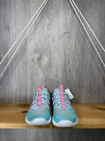 New Balance Size Y2 Sneakers