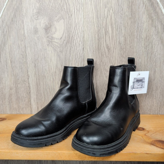 Gap Size Y1 Boots