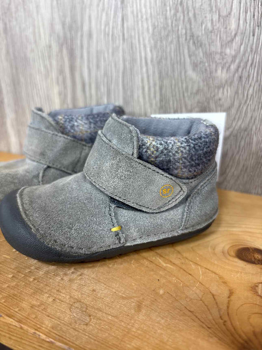 Stride Rite Size C4 Sneakers