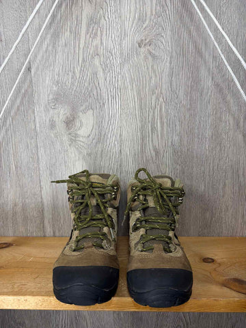 Size C2 Boots