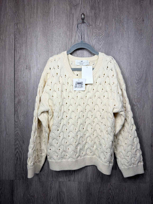 H&M Size 6-8y Sweater