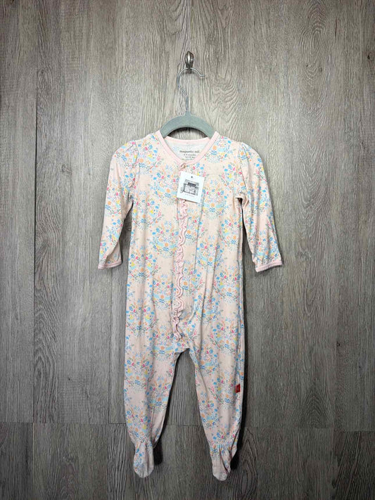 Magnetic me Size 6-9m Sleeper
