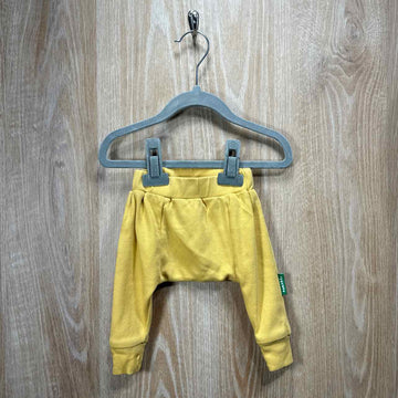 Parade Child Size 0-3m Sample Sale