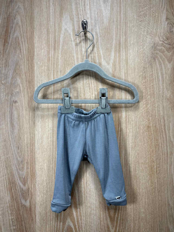 Little and Lively Child Size 0-3m Sample Sale