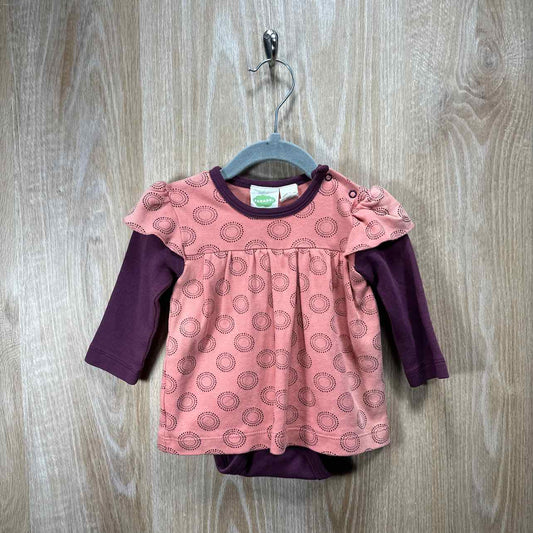 Parade Child Size 6-12m Sample Sale