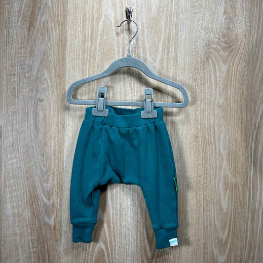 Parade Child Size 0-3m Sample Sale