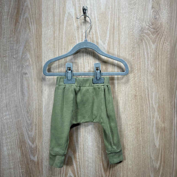 Parade Child Size 0-3m Sample Sale